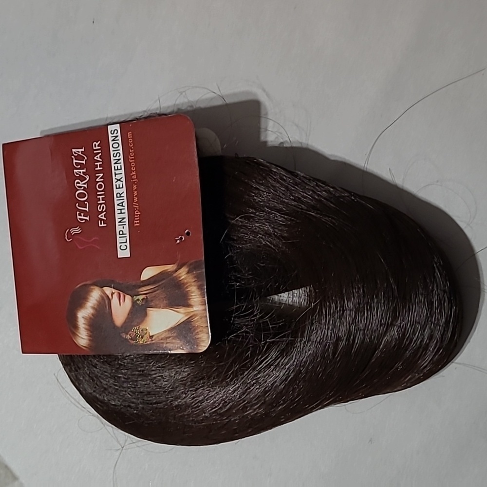 Hair Extensions 20-inch Pony Tail NWT